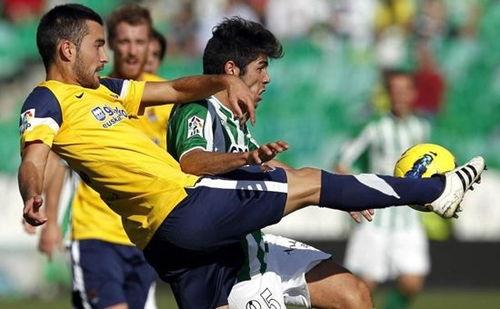 25_26赛季西甲第12轮 瓦伦西亚VS皇家贝蒂斯,激战正酣，谁将笑到最后？